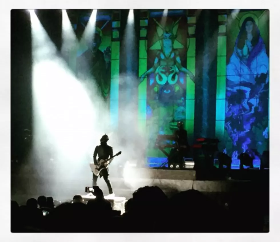 Ghost rock the Palace: Religiously Sinful