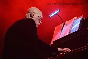 Mike Garson Talks Writing, Performing, and Celebrating Bowie