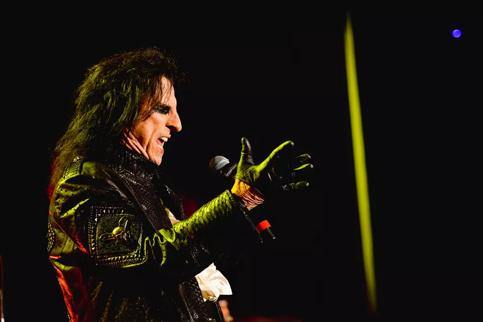 Q105.7 Presents Alice Cooper ‘Nightmare Before Christmas’