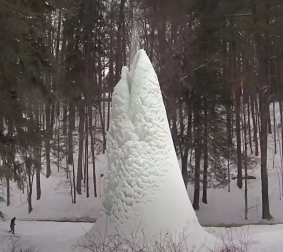 This New York Fountain Erupts into A Giant Ice Volcano