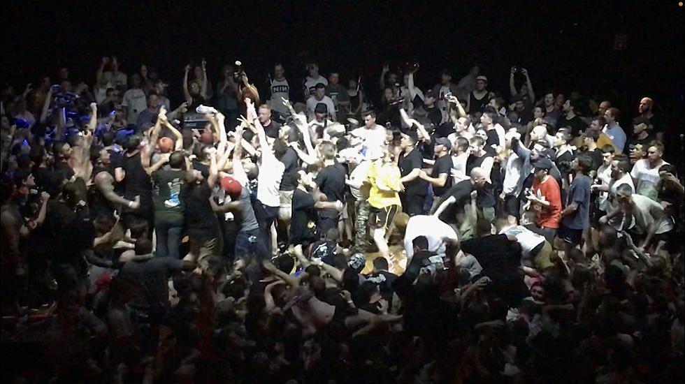 Hazardous New York Concert-Thousands Defy COVID Mandate [VIDEO] 