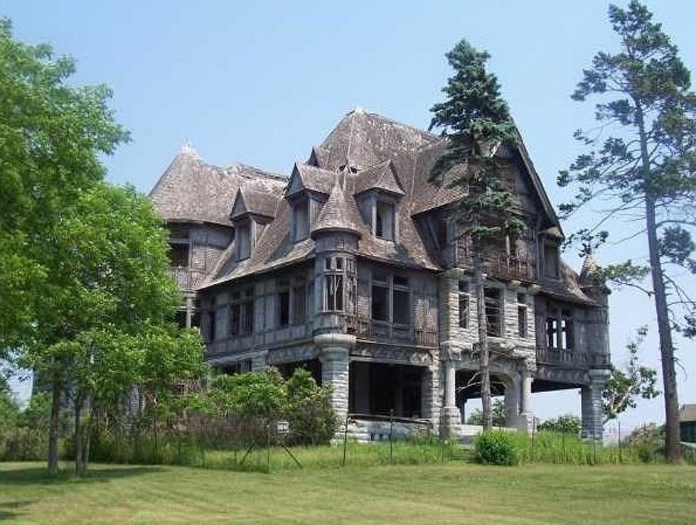 Doomed and Crumbling Carleton Island Villa has sat Empty for 94 Years