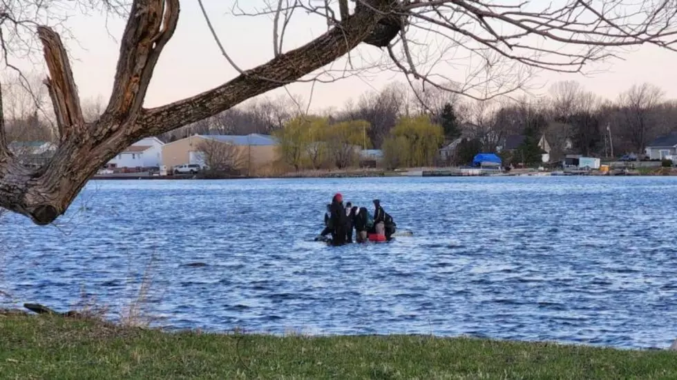 Alien Smuggling Plans Sink In Upstate New York River! 7 Arrested!