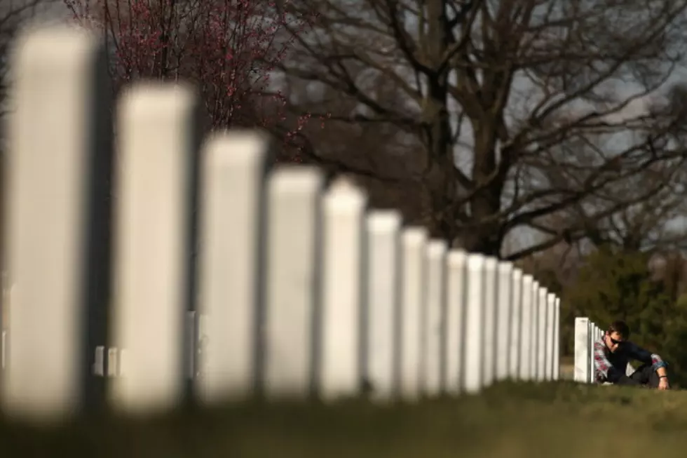 Governor Directs Veterans Affairs to Allow Families to Be Graveside During Burials