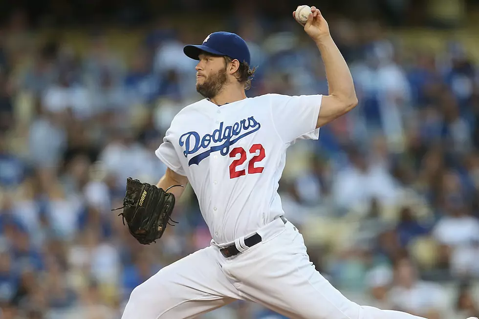 Dodgers’ Kershaw Leaves Start Against Braves After 2 Innings
