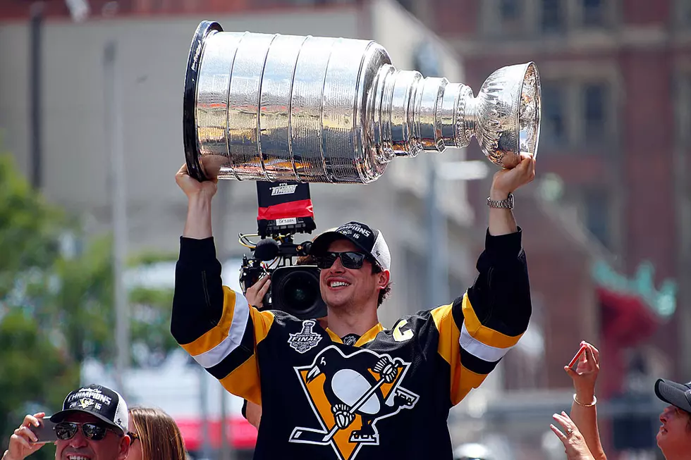 Fans Gather in Pittsburgh for Penguins’ Stanley Cup Parade