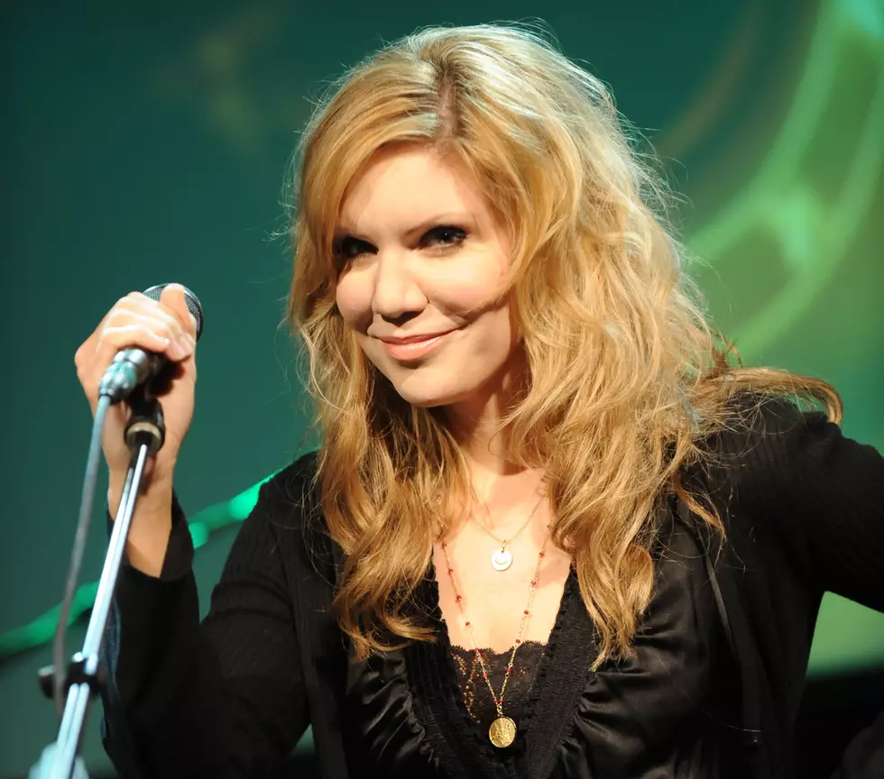 Alison Krauss Born, Alabama Debuts – Today In Country History