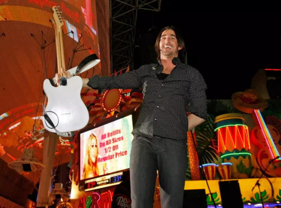 Jake Owen Live at the CMAs [EXCLUSIVE] [AUDIO]