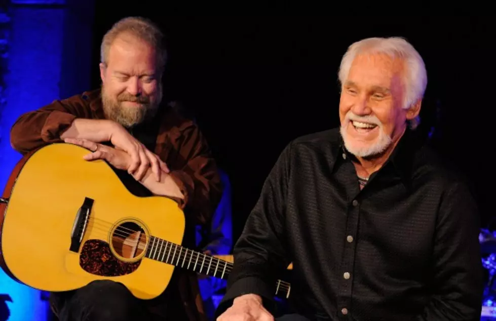 Taste Of Country Honors Kenny Rogers Song &#8216;The Gambler&#8217;