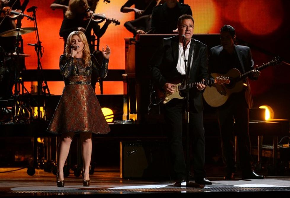 Country Music Collaborations All Over The Radio &#8211; Tim McGraw, Taylor Swift, Kelly Clarkson, Vince Gill And More