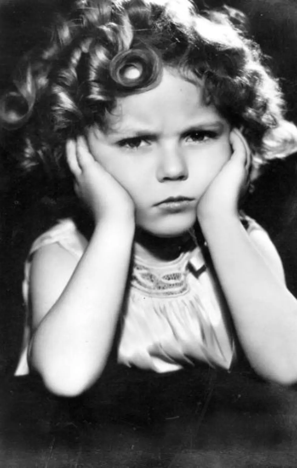 Shirley Temple, Child Icon, Dies at 85