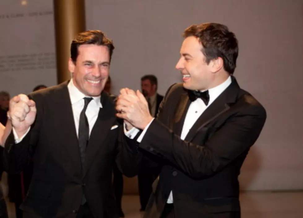 Jimmy Fallon and Jon Hamm Photobomb Tourists [Watch]