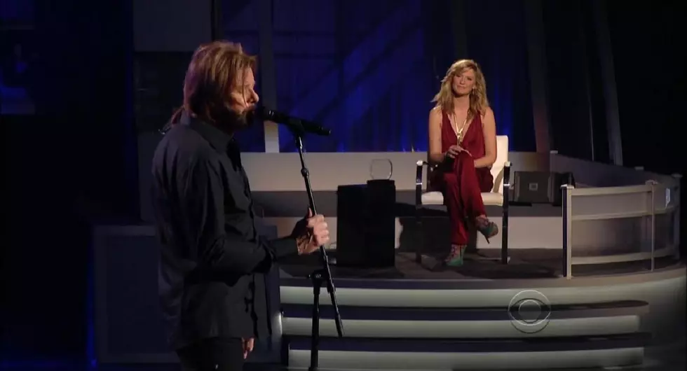 Listen To Ronnie Dunn Cover ‘Stay’ From Sugarland [VIDEO]