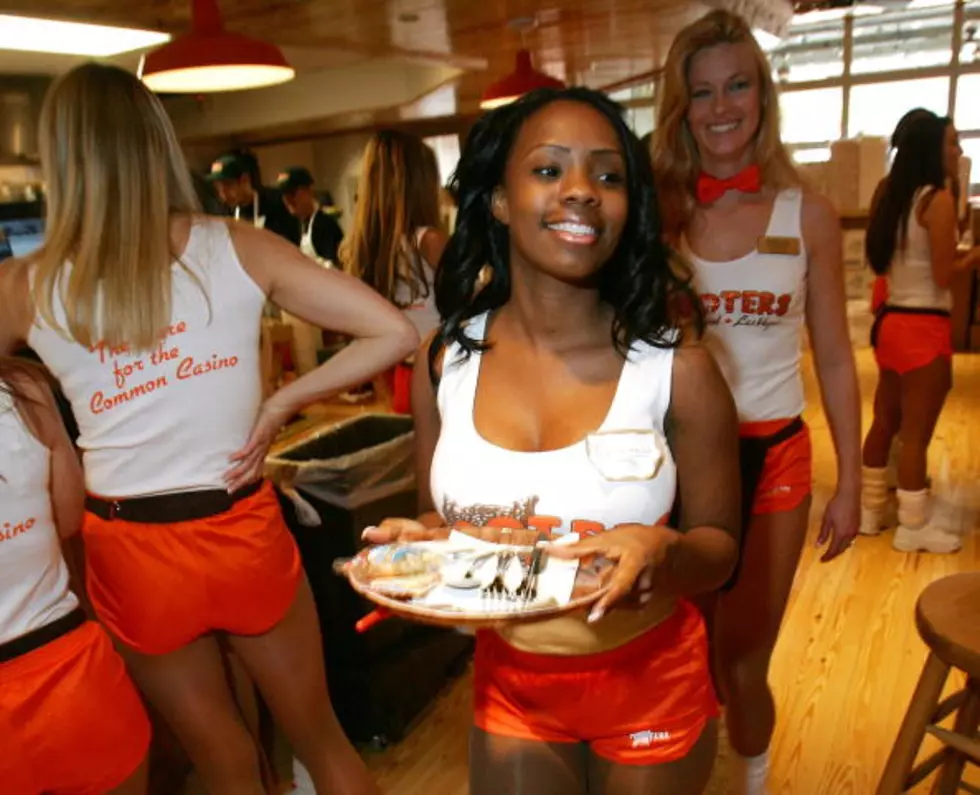 Man Gets A New Kidney From His Waitress At Hooters – The Good News