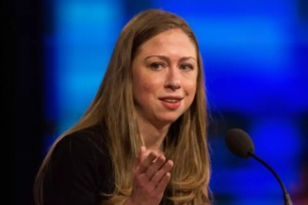 Chelsea Clinton Gets Asked If Bill Clinton &#8220;Targets Teenage Girls&#8221; At A Texas Book Signing [VIDEO]