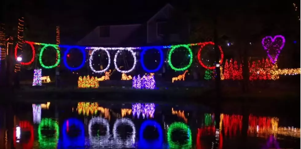 Upstate NY Family Holds World Record for Most Christmas Lights