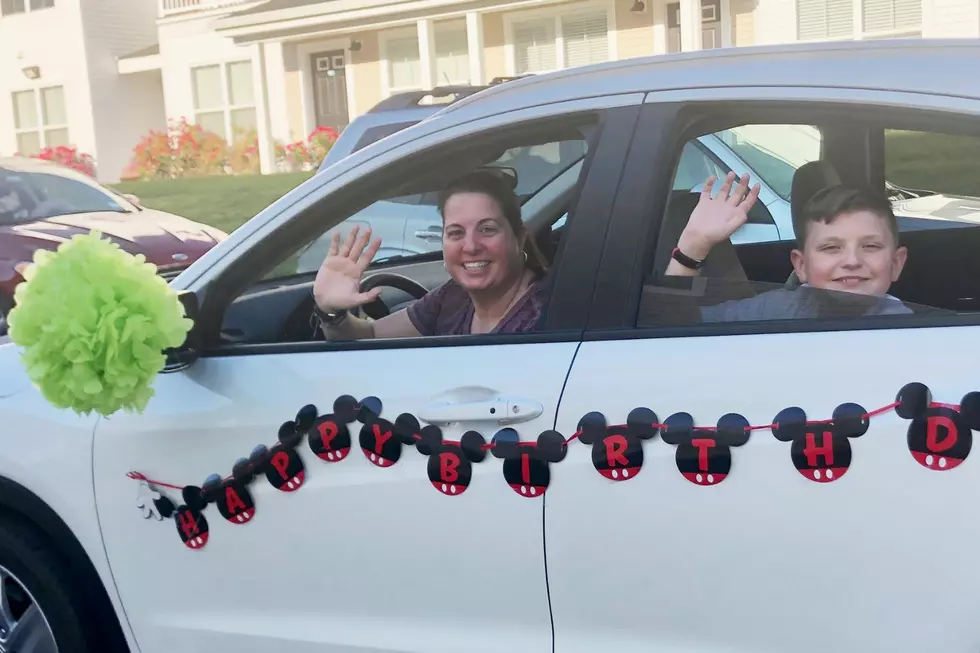 Join Chrissy in Awarding a Parade of Smiles from Mohawk Honda
