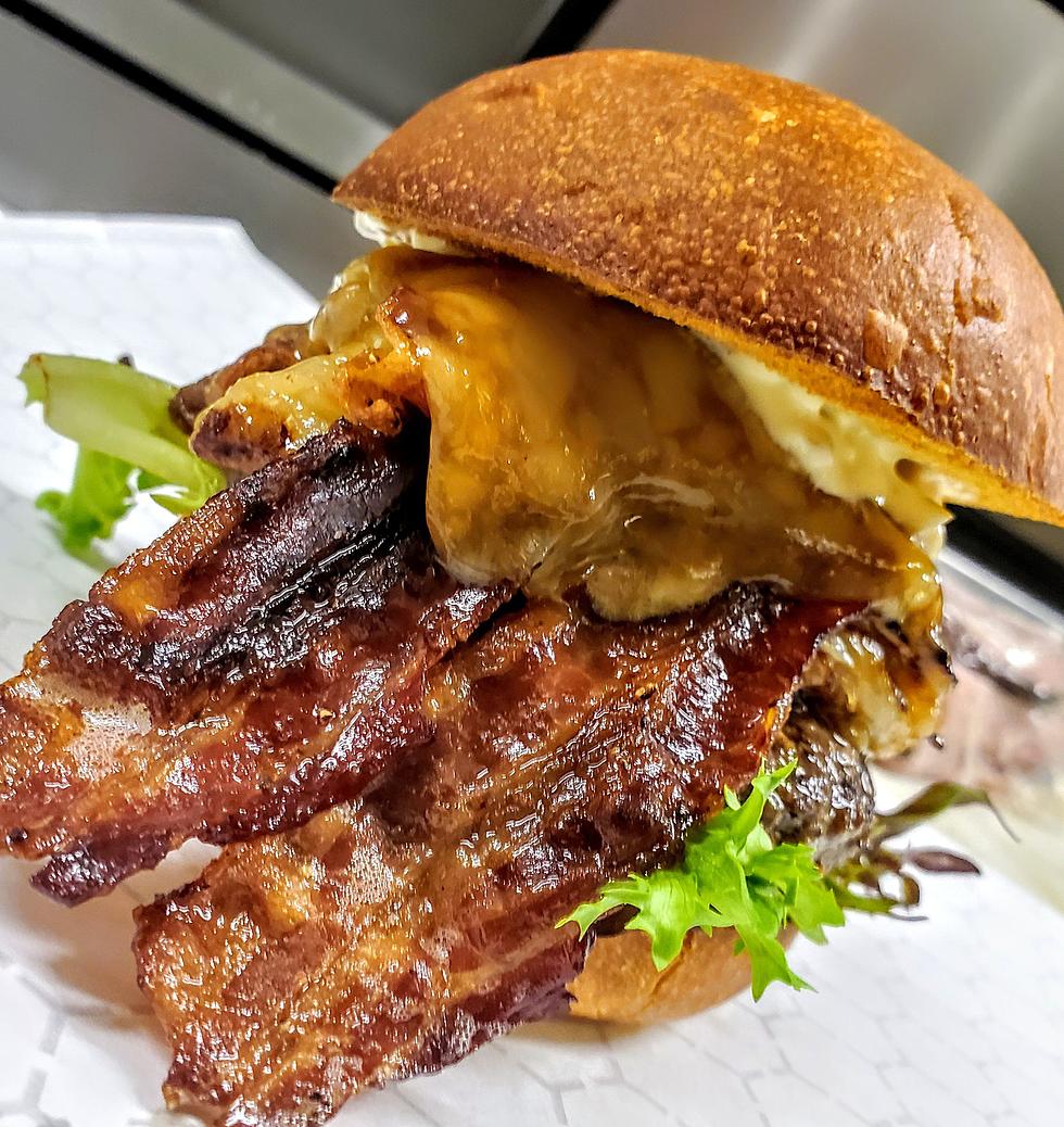 Lip Smackin’ Rensselaer Burger Voted Top 4 in New York