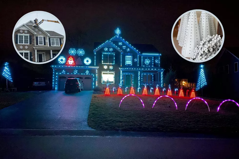 A Xmas Must See! Saratoga Home Boasts Free Spectacular Light Show