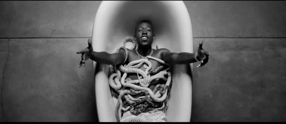 Freddie Gibbs Dodges Snakes in “Pronto” Video