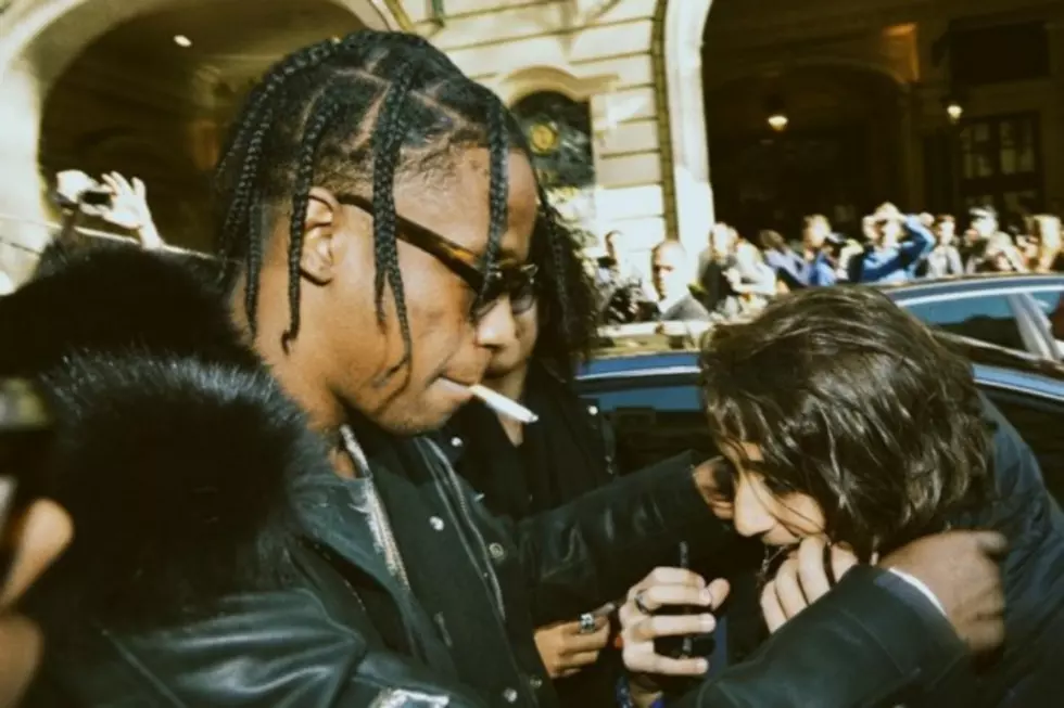 Travis Scott Gives His Chain to a Fan With a &#8216;Rodeo&#8217; Tattoo