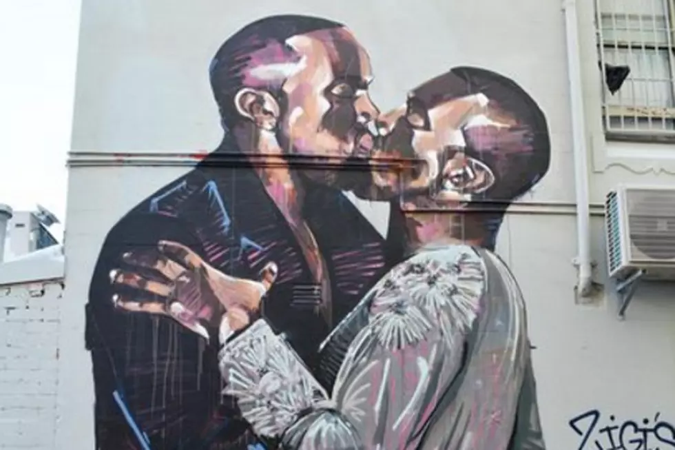 Kanye West Kissing Himself Featured in Amazing 20-Foot Mural