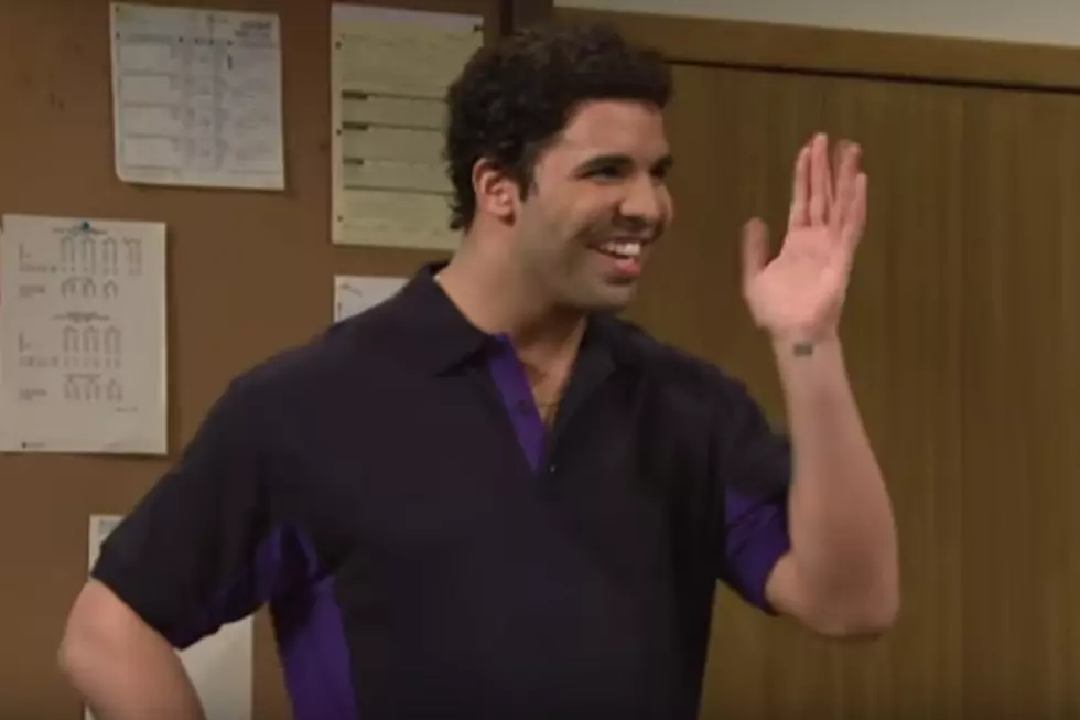 Drake Plays an Awkward Kinko’s Employee in New ‘SNL’ Skit