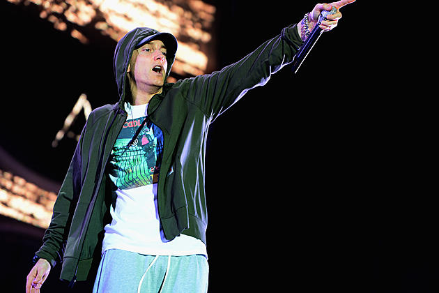 Eminem Gives High School Graduates Free Beats by Dre Headphones