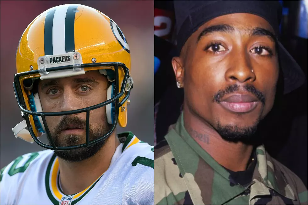 Watch Green Bay Packers’ Aaron Rodgers Rap Along to 2Pac’s “Hit ‘Em Up”