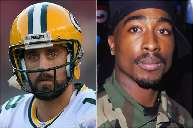 Watch Green Bay Packers&#8217; Aaron Rodgers Rap Along to 2Pac&#8217;s &#8220;Hit &#8216;Em Up&#8221;