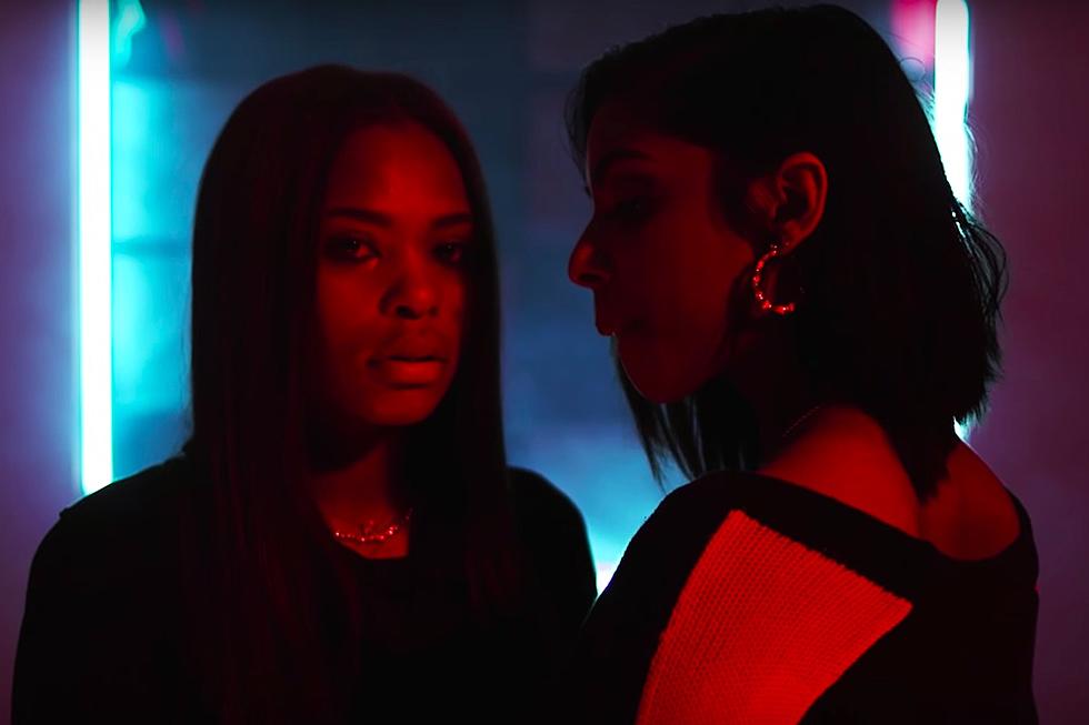 Kodie Shane Gets Seductive in ''Bounce Back'' Video