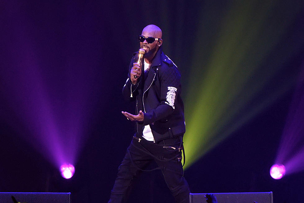 R. Kelly Released From Jail After Someone Paid $161,000 Child Support