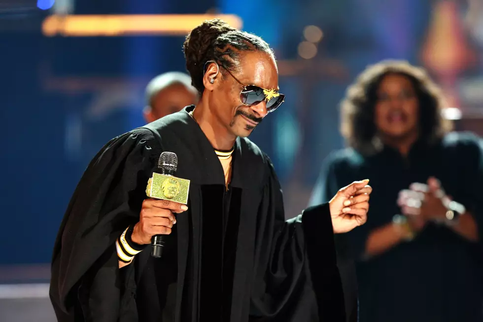 Snoop Dogg Performs "Who Am I?" and More at 2018 BET Awards