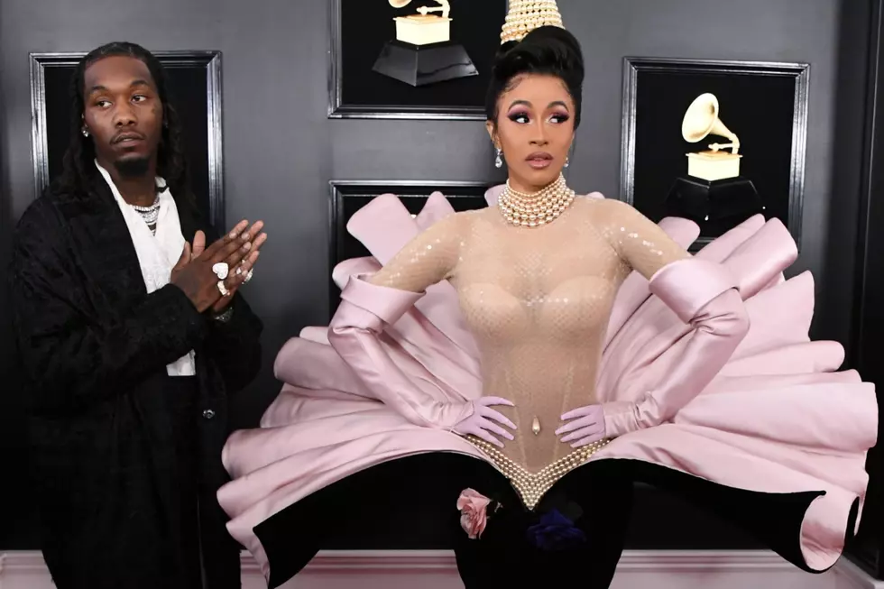 Cardi B and Offset Show Up to Grammys, Kiss on Red Carpet