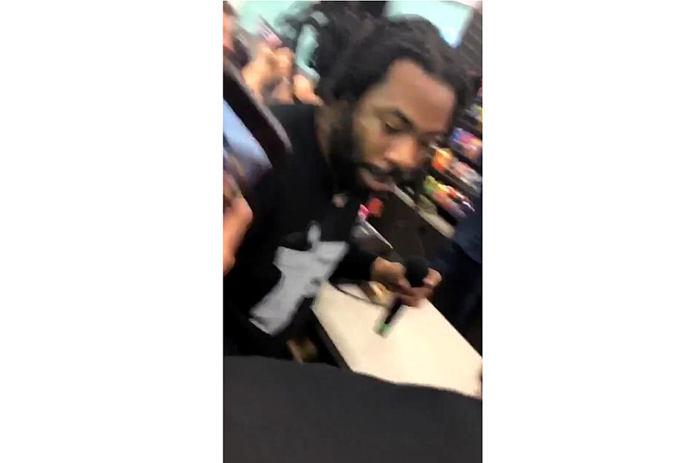 DRAM Goes Into Grocery Store to Buy Cigar Mid-Performance