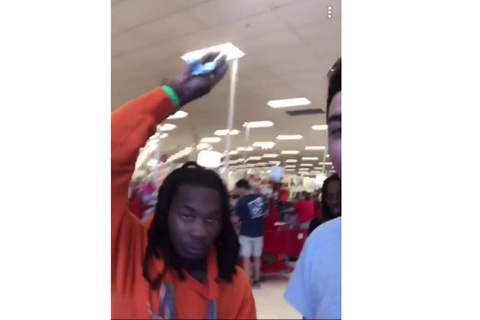 Offset Smacks Phone Out of Fan&#8217;s Hand: Watch