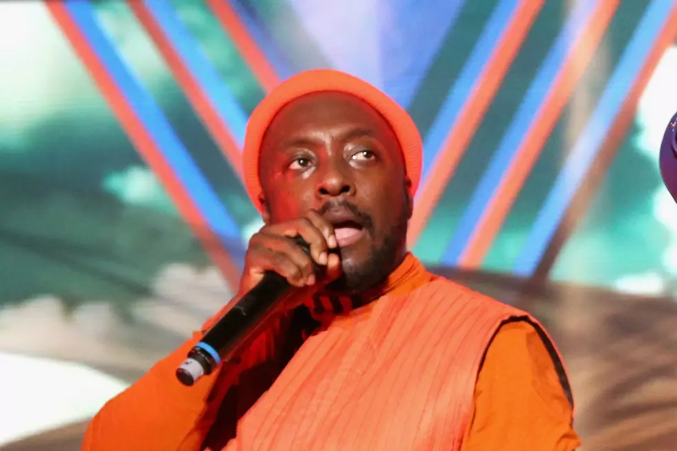 Will.i.am Claims Racist Flight Attendant Called Police on Him for Not Putting Away Laptop