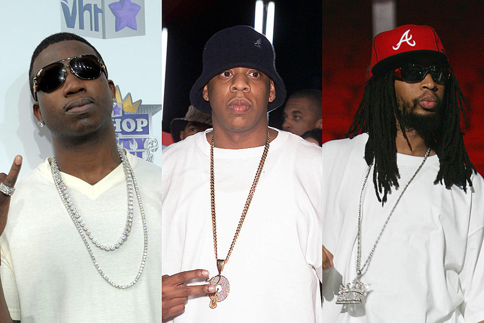 Remember When Oversized White T-Shirts Were the Go-To Hip-Hop ’Fit?