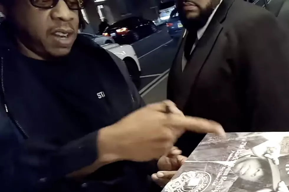 Jay-Z Refuses to Autograph Fan’s Bootleg Vinyl of His Album – Watch