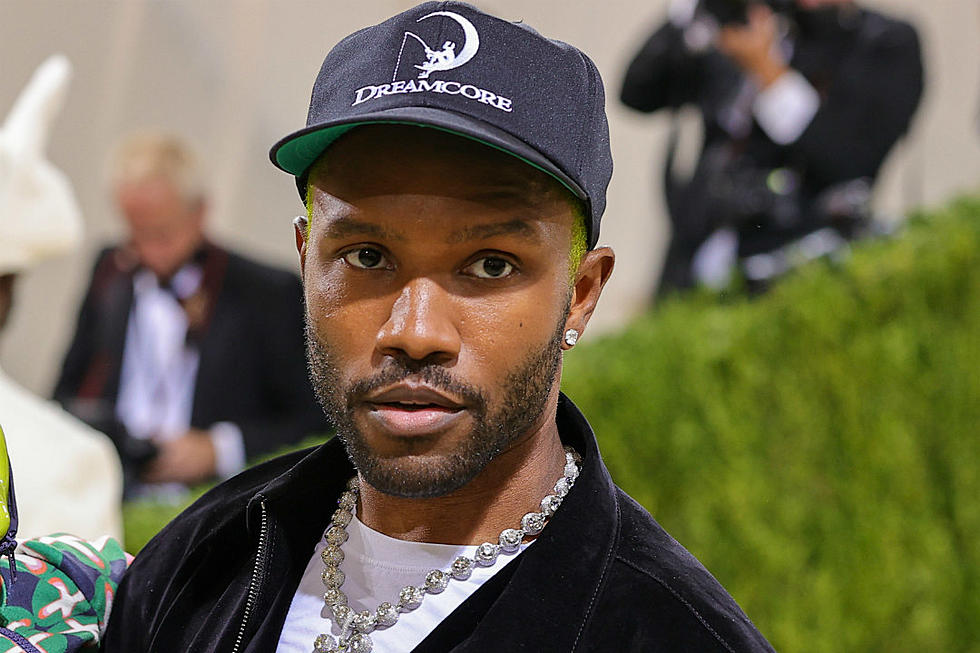 Frank Ocean Photo Shows Him With Long Hair Now