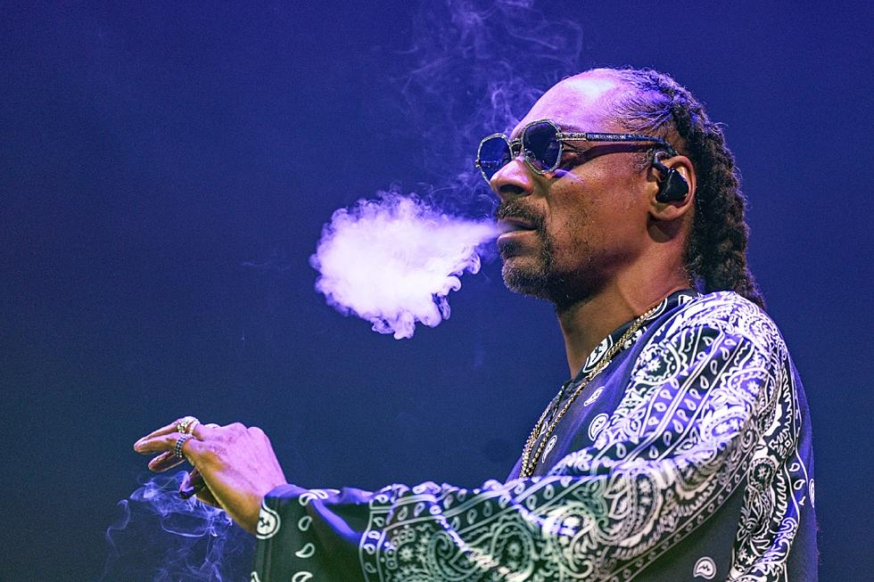 Snoop Dogg Releases Statement Saying He's Giving Up Smoking