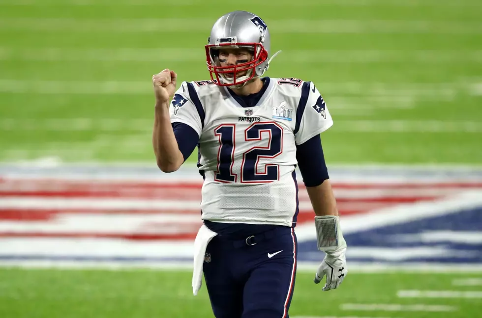 Watch Tom Brady Dominate in a Beer Chugging Contest