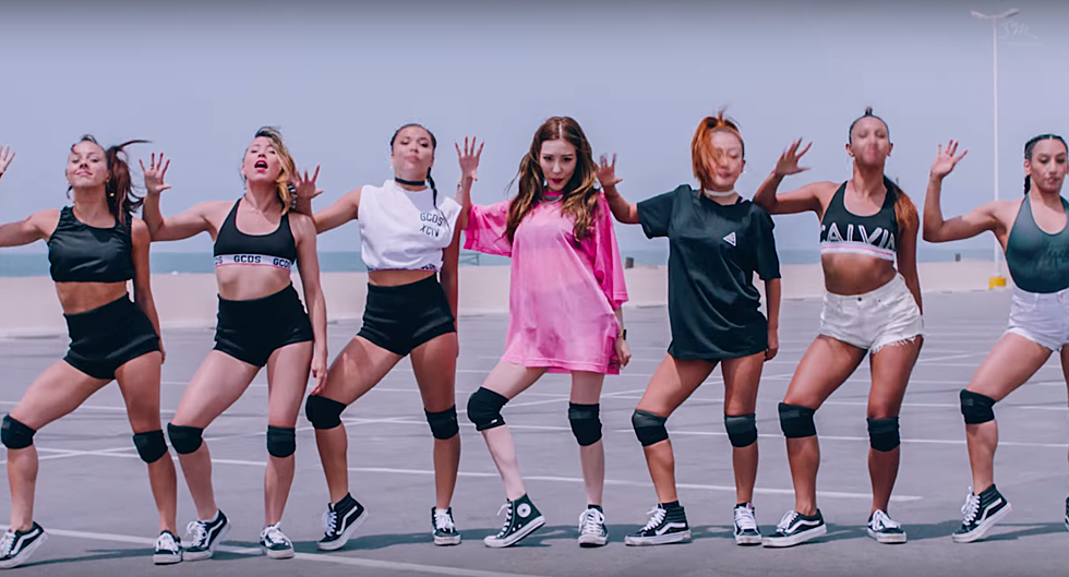 video: Tiffany – I Just Wanna Dance