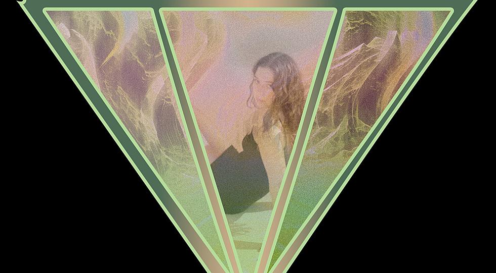 Alaska Reid launches her new <i>Songminer</i> podcast with guests Sadie Dupuis (Speedy Ortiz) + Lauren Mayberry (CHVRCHES)