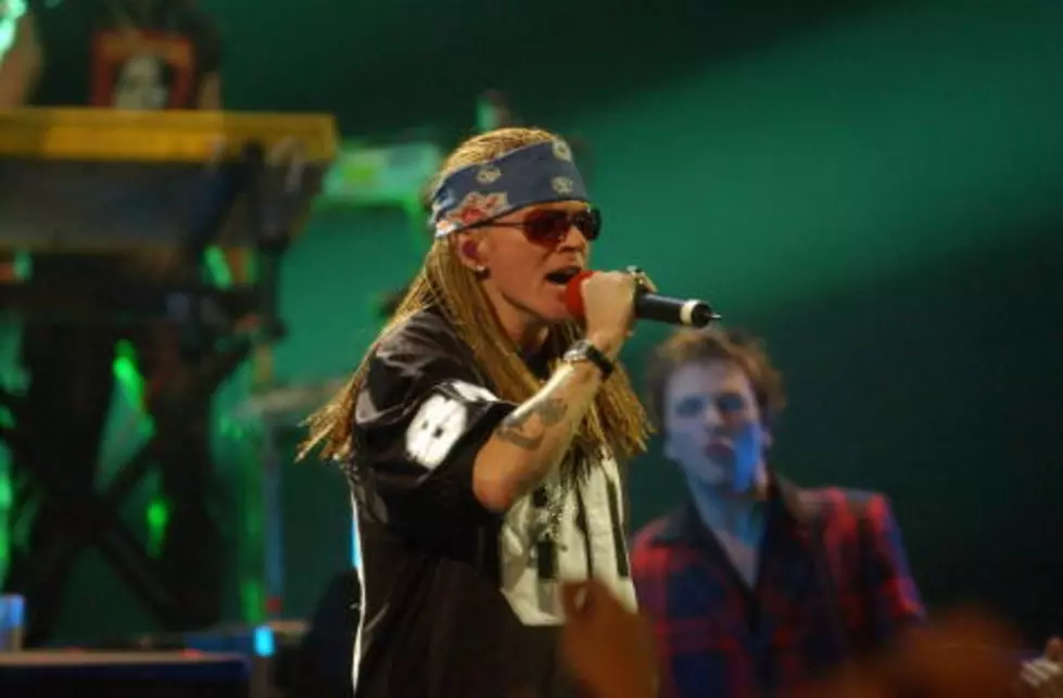 Guns N’ Roses Late Again