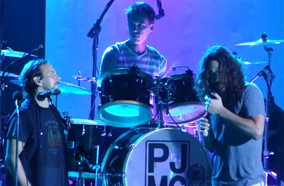 Pearl Jam And Chris Cornell Revisit Temple Of The Dog At PJ20 [VIDEO]