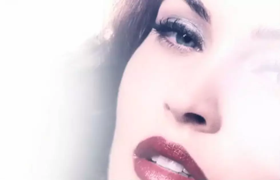 Megan Fox &#8211; Sexy Giorgio Armani Video
