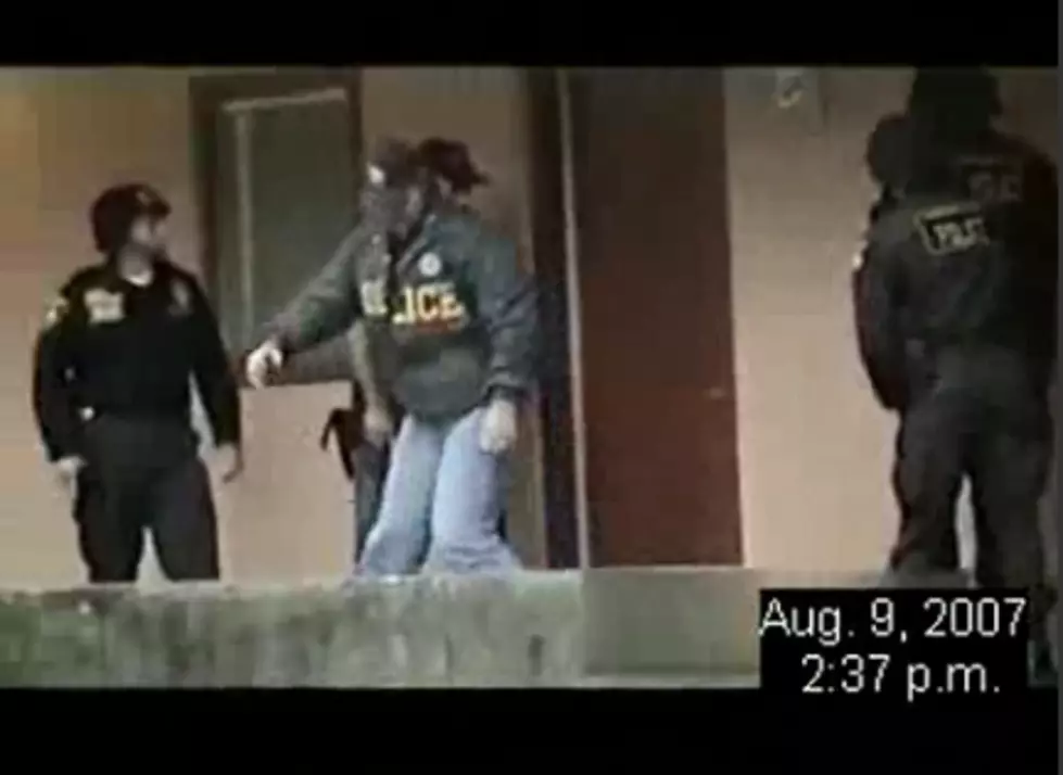 Police Fails At Kicking In Door