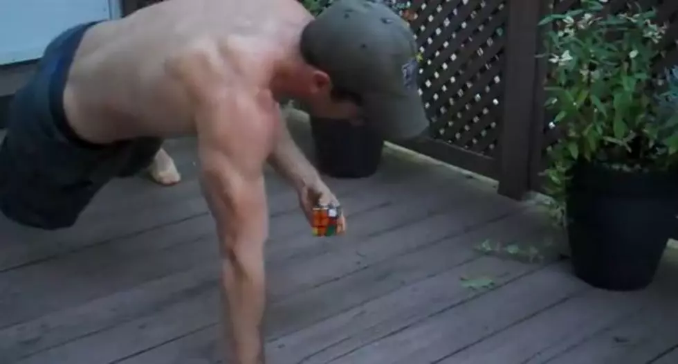 Guy Doing One-Armed Push-Ups Solves Rubik’s Cube with Other Hand [VIDEO]