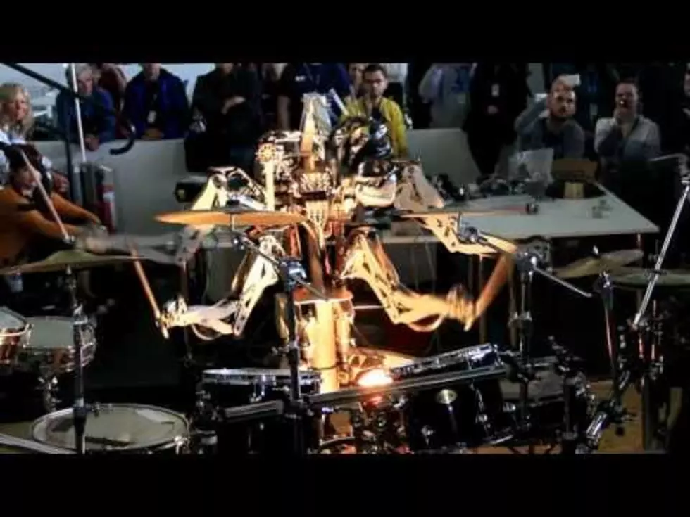 Four-Armed Mohawked Robot Covers The Ramones On Drums [VIDEO]